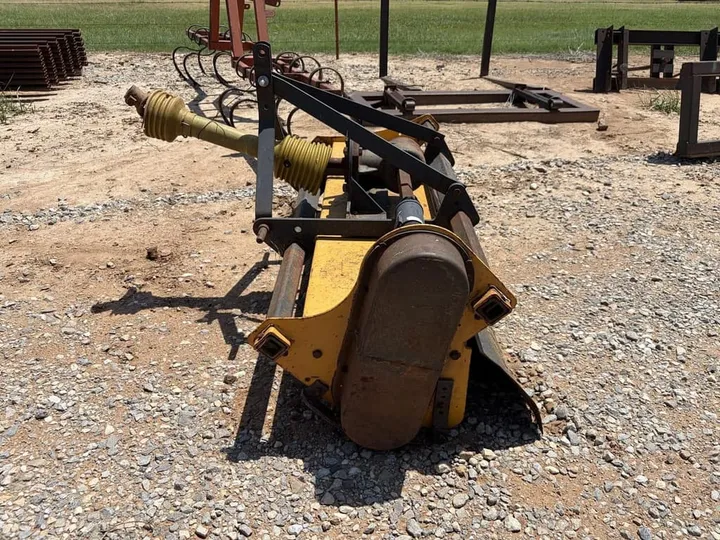 Used Southeast LR72, photo 1 of 6