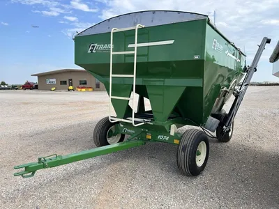 New 2026 E-Z Trail 3400, photo 1 of 6