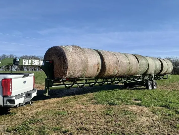 New Synergy Ag Hay Baron 36' Gooseneck Inline Bale Trailer, photo 1 of 6