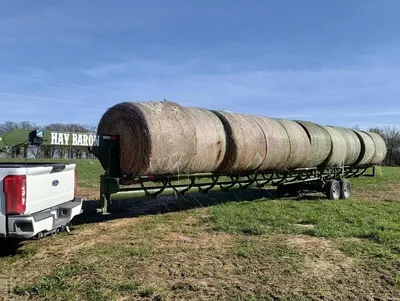 New Synergy Ag Hay Baron 36' Gooseneck Inline Bale Trailer, photo 1 of 6