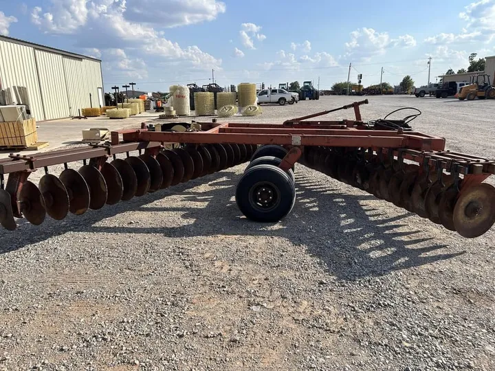 Used 1980 Miller 1600-210, photo 2 of 6
