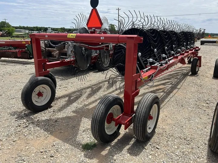 New 2026 H & S HC5116, photo 3 of 6
