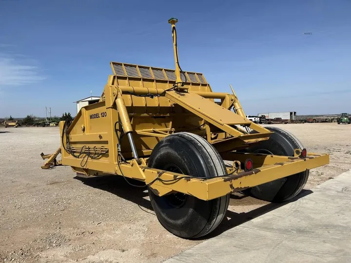 Used 2009 Holcomb 1200, photo 3 of 6