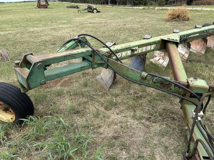 Used 1980 John Deere 3600, photo 3 of 5