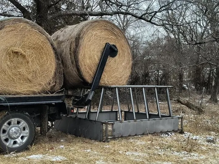 New Heavy-Duty Hay Bale Feeder, photo 3 of 6