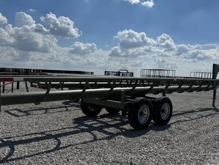 New Synergy Ag Hay Baron 32' Gooseneck Inline Bale Trailer, photo 3 of 6