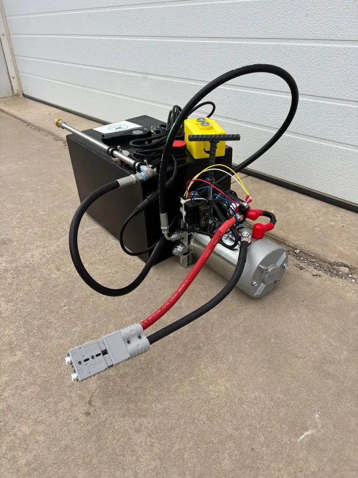 Fly Flinger cattle fogger pump and motor with battery cables