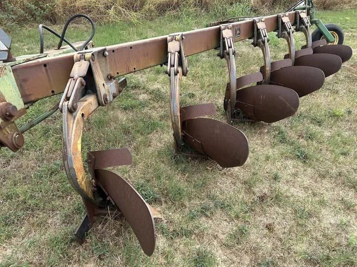 Used 1980 John Deere 3600, photo 4 of 5