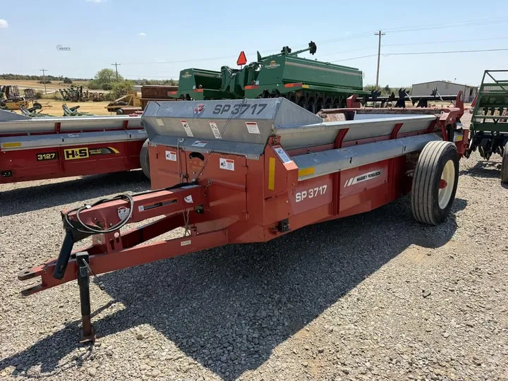 Used 2013 Massey Ferguson SP3717, photo 4 of 6
