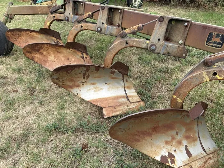 Used 1980 John Deere 3600, photo 5 of 5
