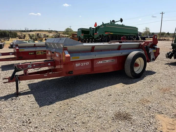 Used 2013 Massey Ferguson SP3717, photo 5 of 6