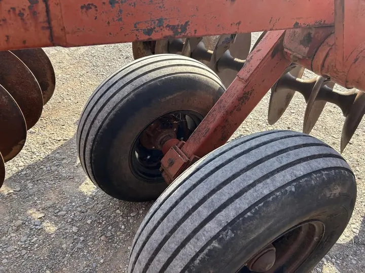 Used 1980 Miller 1600-210, photo 5 of 6