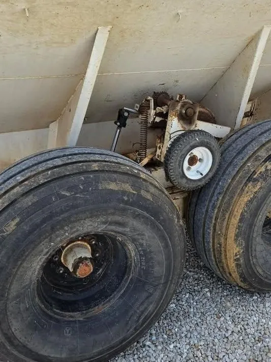 Used Tyler Moonwalk 260 6-Ton Fertilizer Spreader, photo 5 of 6