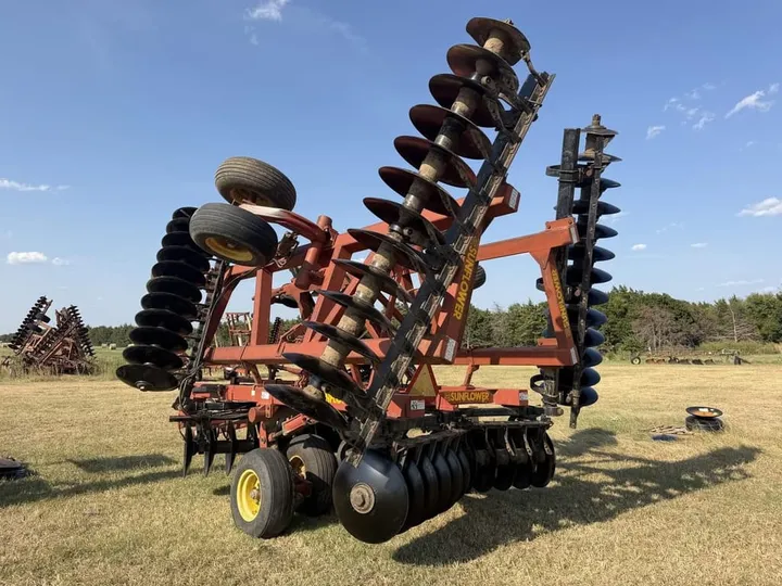 Used 1999 Sunflower 1433-25, photo 6 of 6