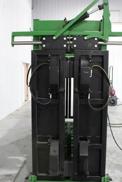 New Synergy Ag Heritage HD Hydraulic Chute (HHHD), photo 6 of 6
