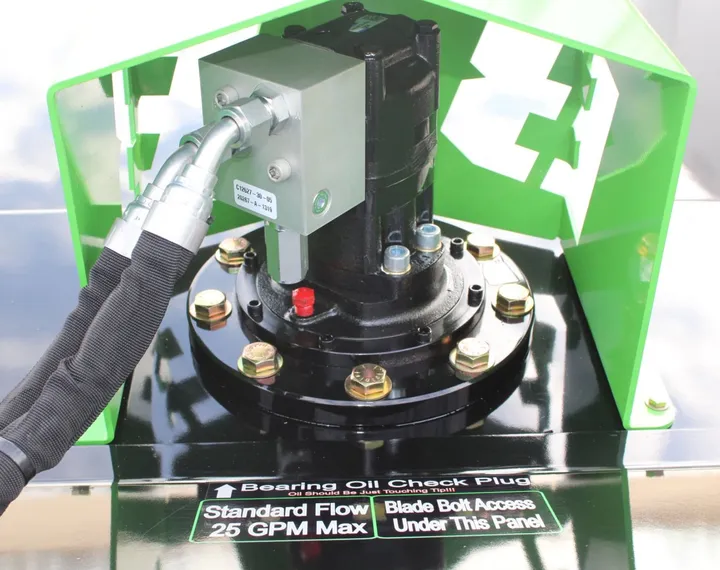DPM Brush Buster hydraulic motor and bearing housing, labelled "Standard flow, 25 GPM max"